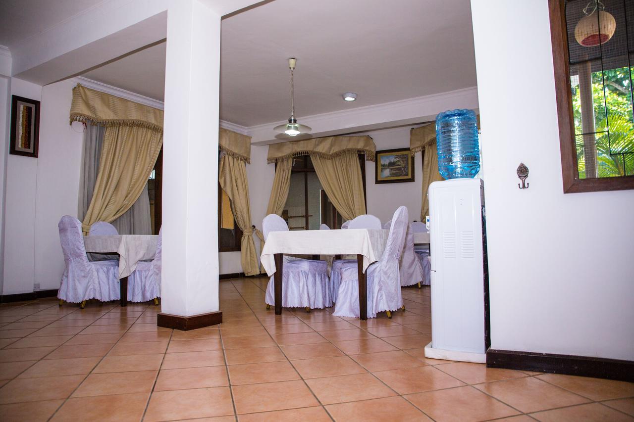 Saadani Tourist Center - Hostel Dar es Salaam Bagian luar foto